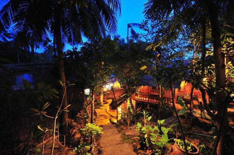 Chunut House Resort Фи Фи Айлънд Екстериор снимка